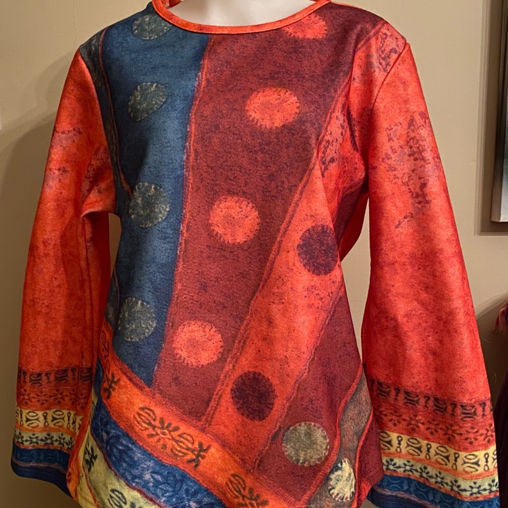 Colourful long sleeve top XL